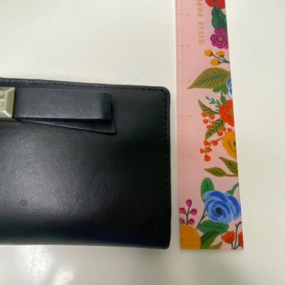 Kate Spade New York Black Bow Bifold Snap‎ Wallet - Picture 8 of 9